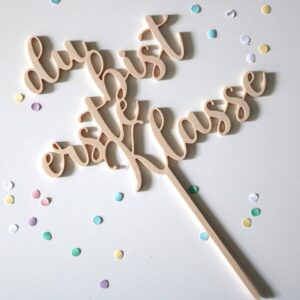 cake topper