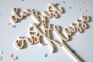 cake topper